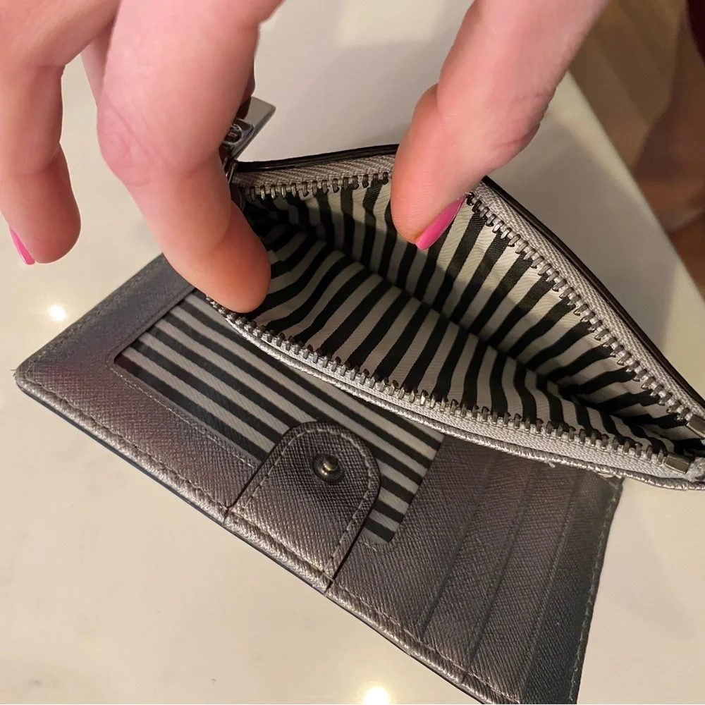 Kate Spade Wallet - Picture 1 of 4